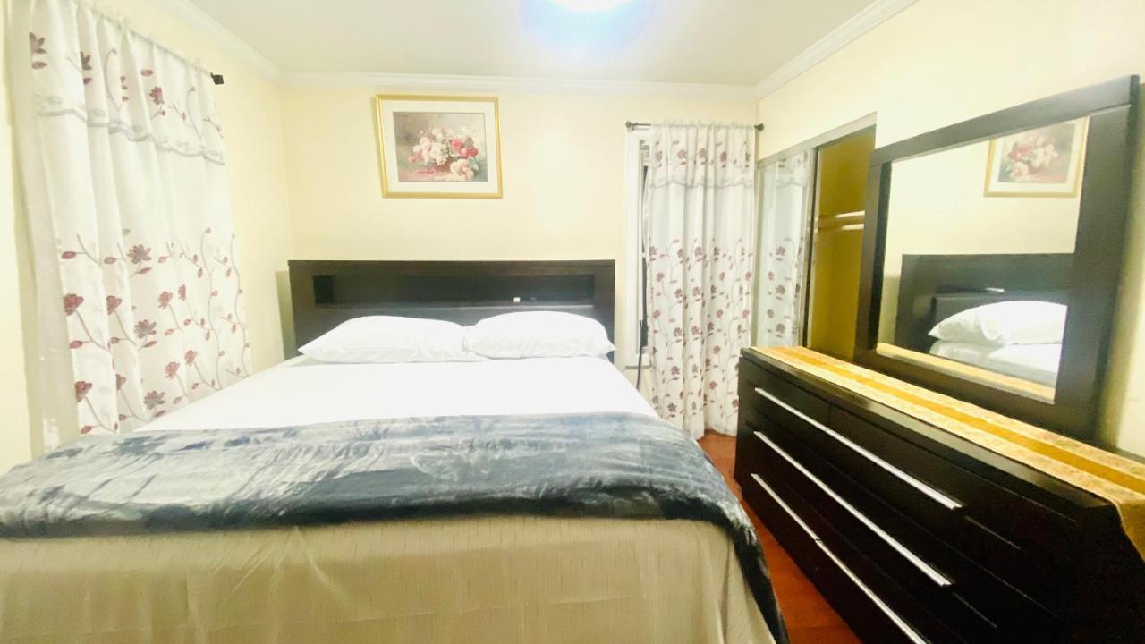 نيو يورك Minutes From Jfk, Beautiful Home With Peaceful, Cosy, Private Room المظهر الخارجي الصورة