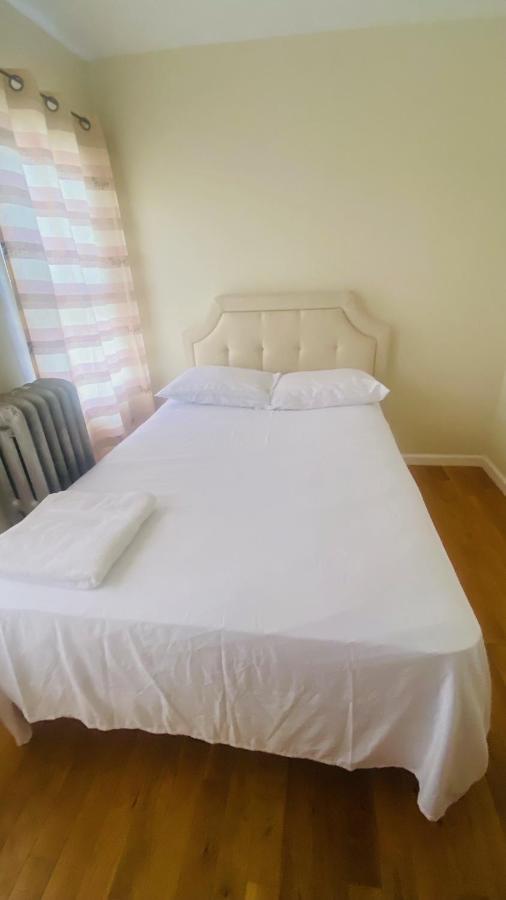نيو يورك Minutes From Jfk, Beautiful Home With Peaceful, Cosy, Private Room المظهر الخارجي الصورة