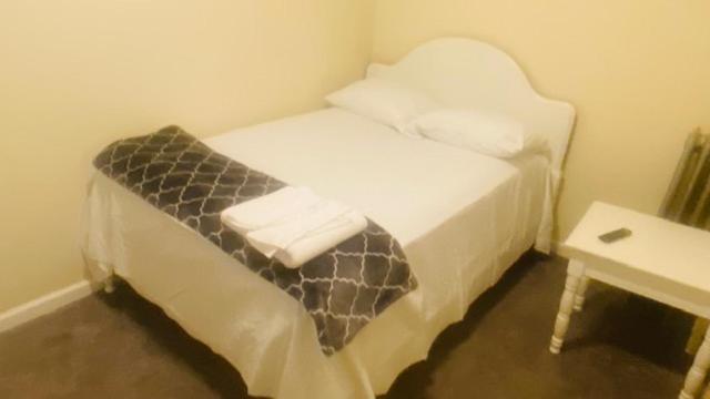 نيو يورك Minutes From Jfk, Beautiful Home With Peaceful, Cosy, Private Room المظهر الخارجي الصورة