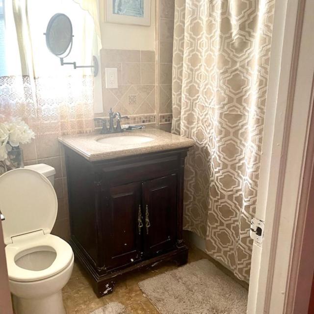 نيو يورك Minutes From Jfk, Beautiful Home With Peaceful, Cosy, Private Room المظهر الخارجي الصورة