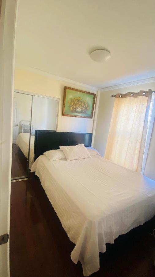 نيو يورك Minutes From Jfk, Beautiful Home With Peaceful, Cosy, Private Room المظهر الخارجي الصورة